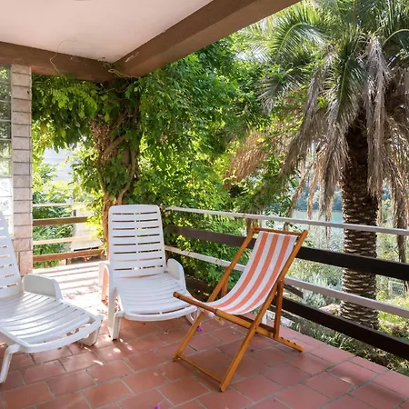 Amazing In With House Sea View Pula