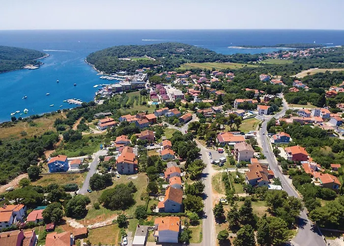 Kastanjez Ix Croatia *