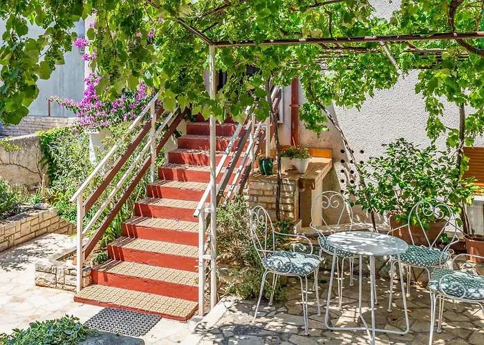 Апартаменти Kastanjez Ix Croatia *