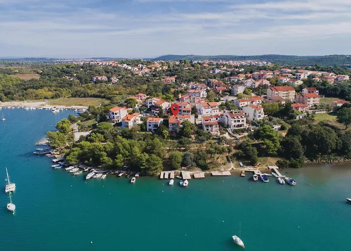 Kastanjez Ix Croatia Пула